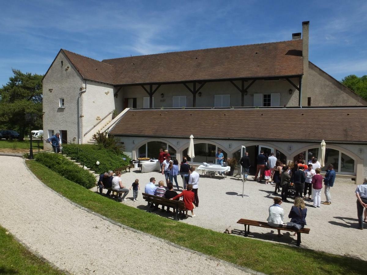 Hotel Carre Saint Pierre&Restaurant à Marey-les-Fussey Extérieur photo